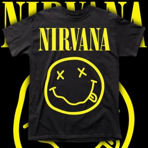 POLERA NEGRA CON ESTAMPADO NIRVANA S-M-L - XL